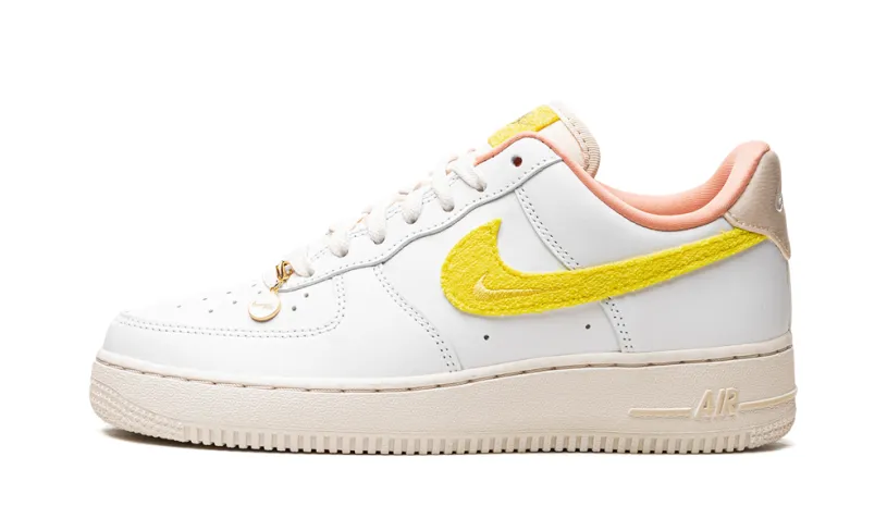 Nike Lifestyle AIR FORCE 1 '07 LX WMNS